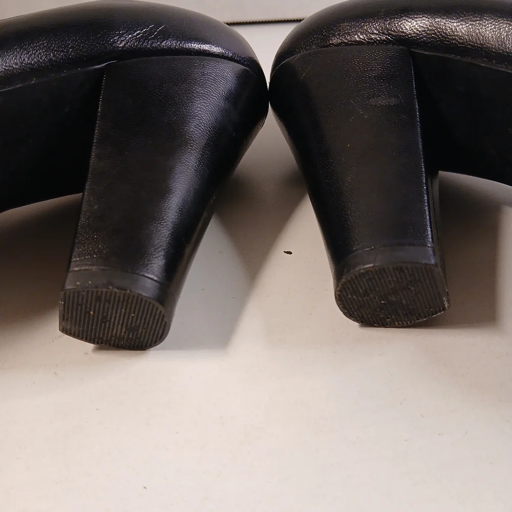 Maripe' Black Leather Round Toe 4